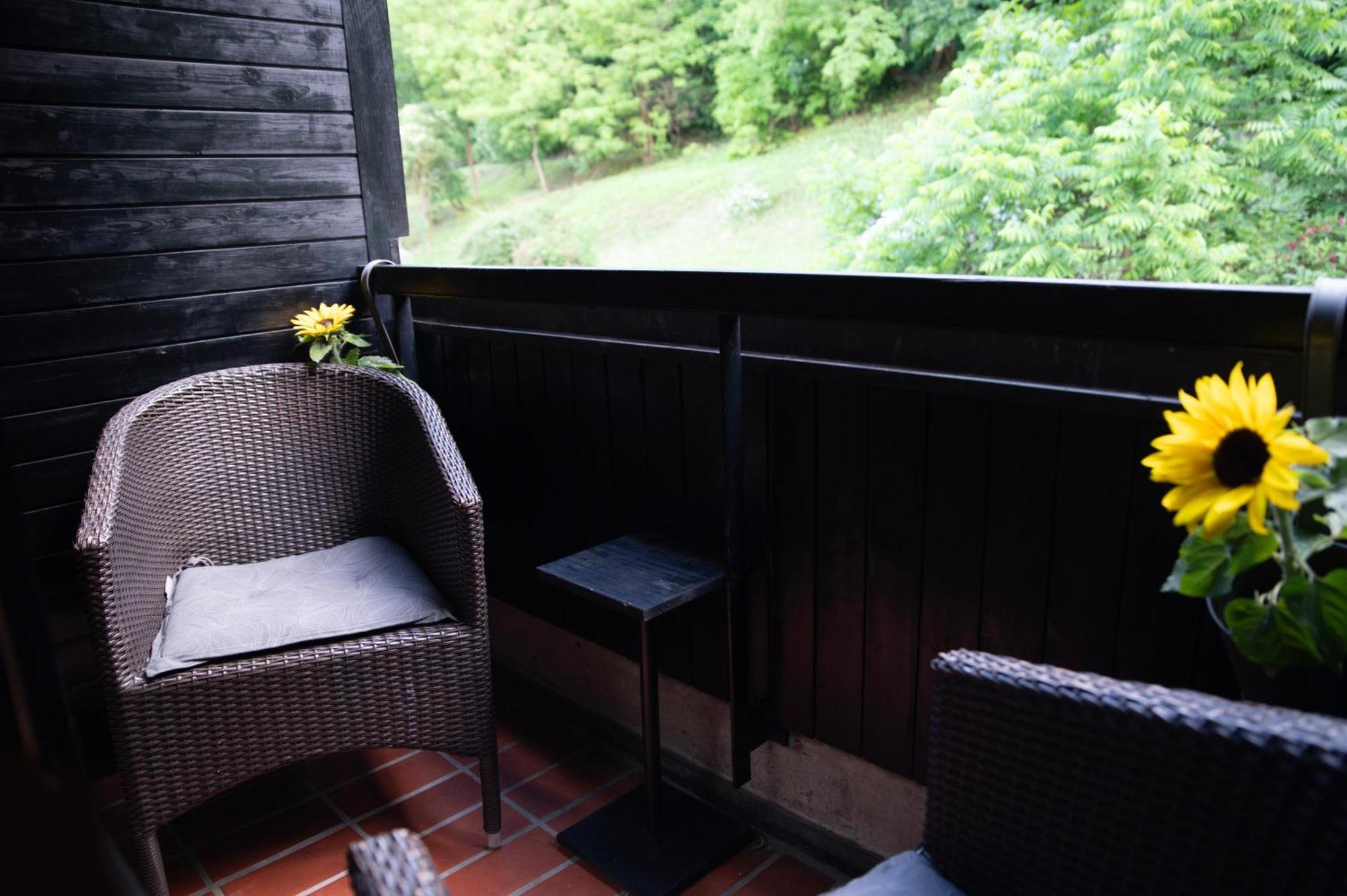 Tony'S Place Under The Castle Lubiana Esterno foto